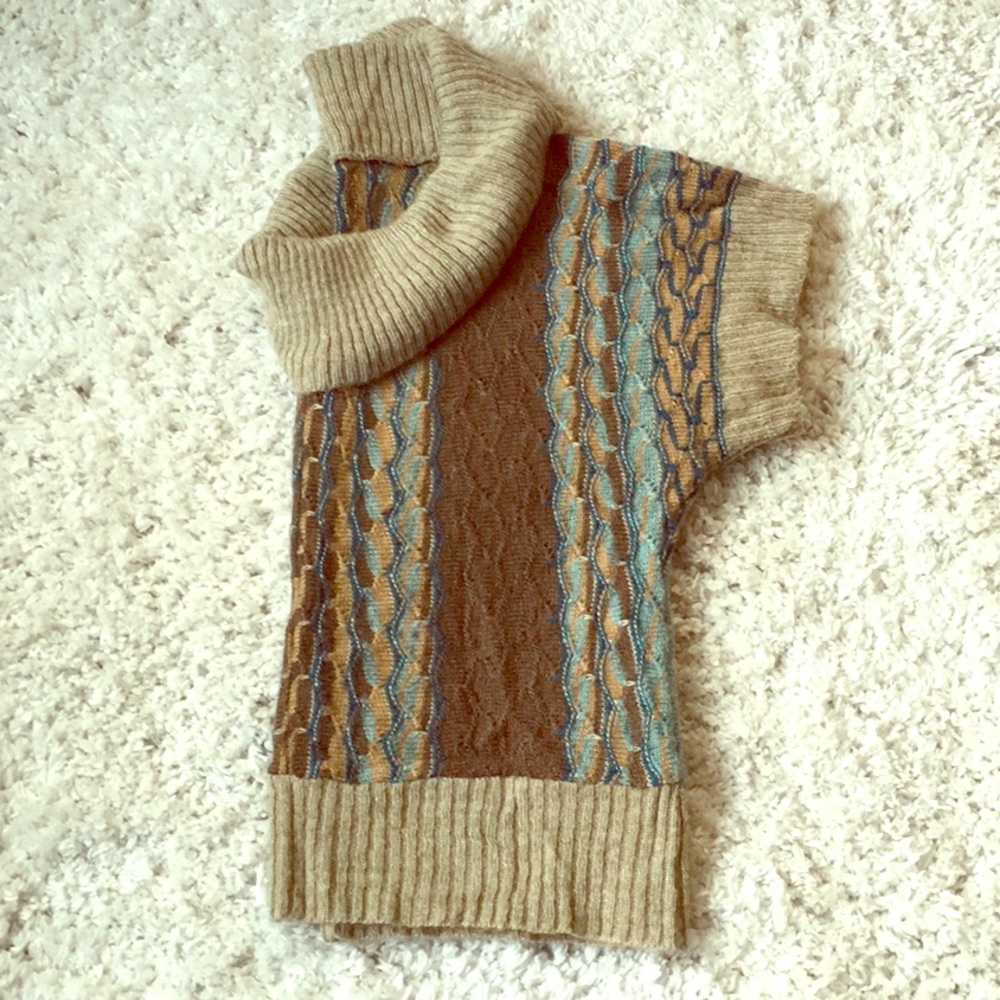 Maurice's short sleeved sweater